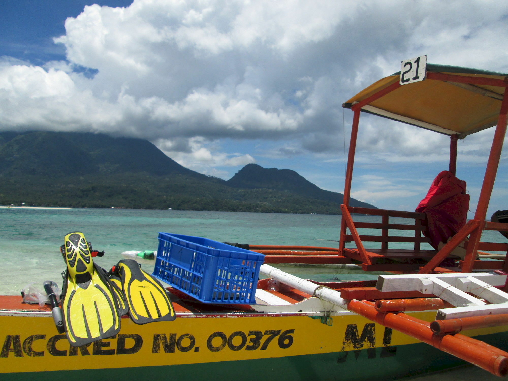 Camiguin Volcan Beach Eco Retreat&Dive Resort Mambajao Esterno foto