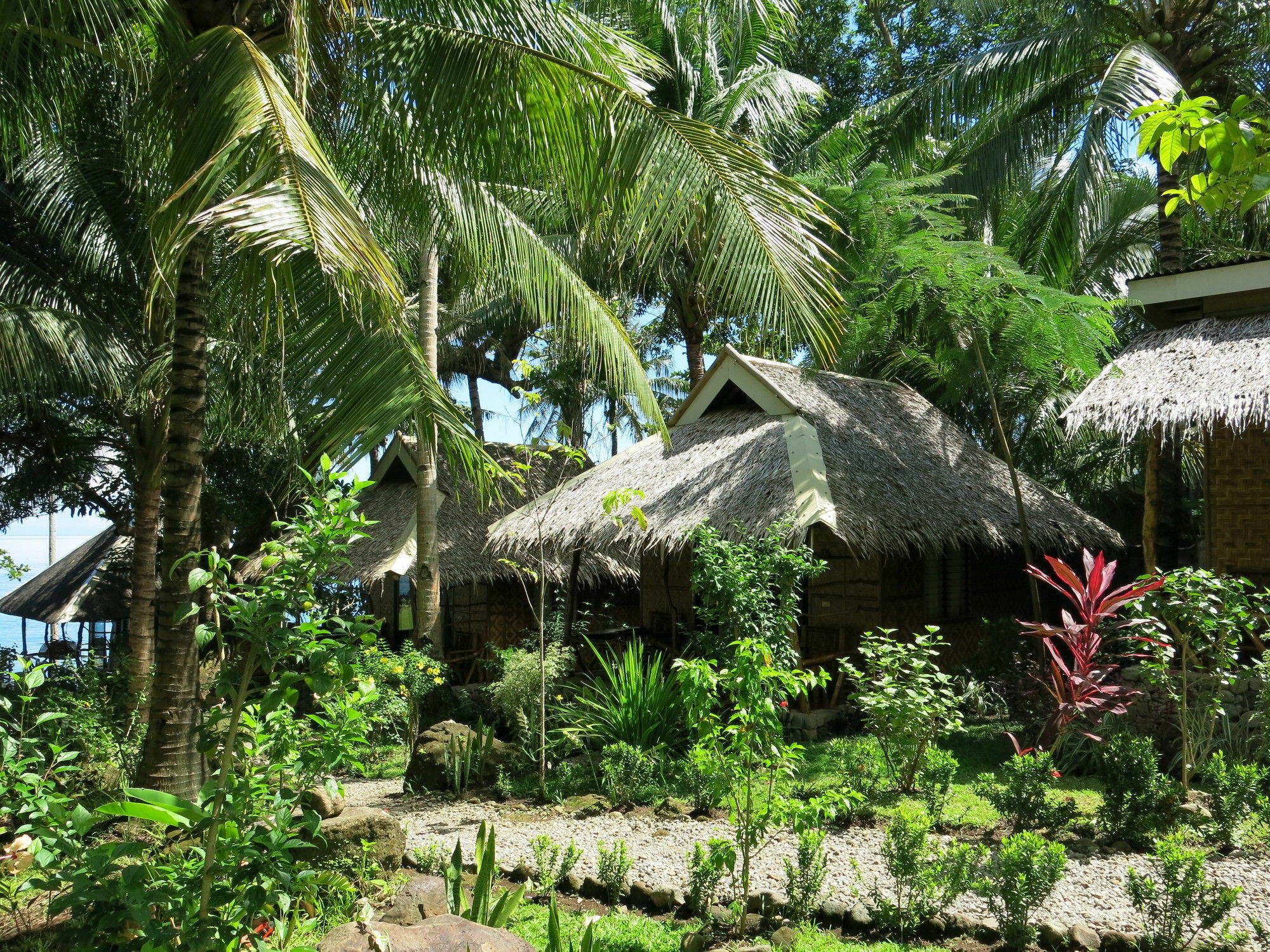 Camiguin Volcan Beach Eco Retreat&Dive Resort Mambajao Esterno foto